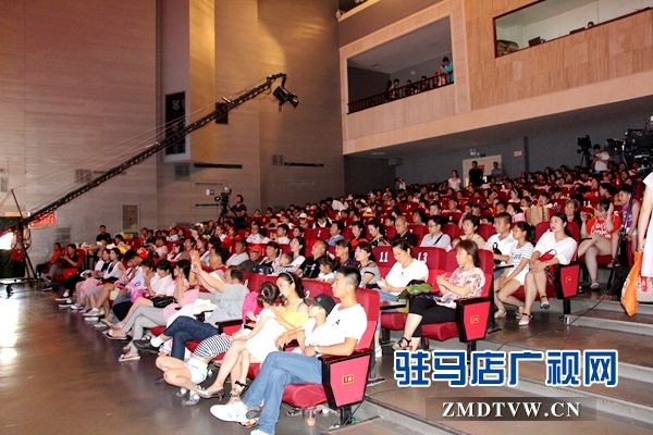 童心筑夢，藝彩飛揚(yáng)——駐馬店廣播電視臺成功舉辦慶六一文藝晚會(huì)